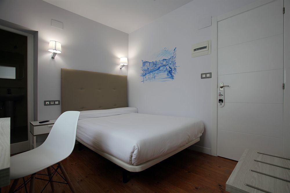 Casual Gurea Guest house